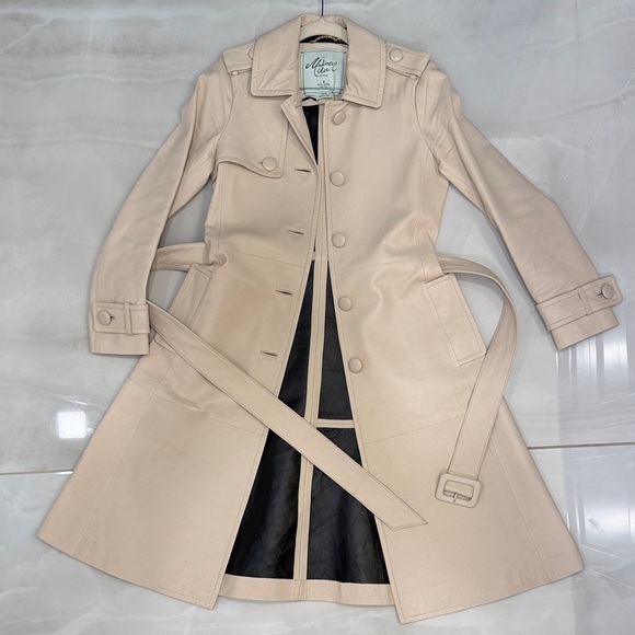 kate spade Jackets & Blazers - Kate Spade Classic Cream Trench Coat